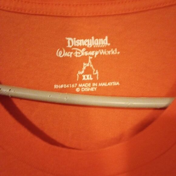 Walt Disney Minnie surf hula t shirt - Picture 9 of 10